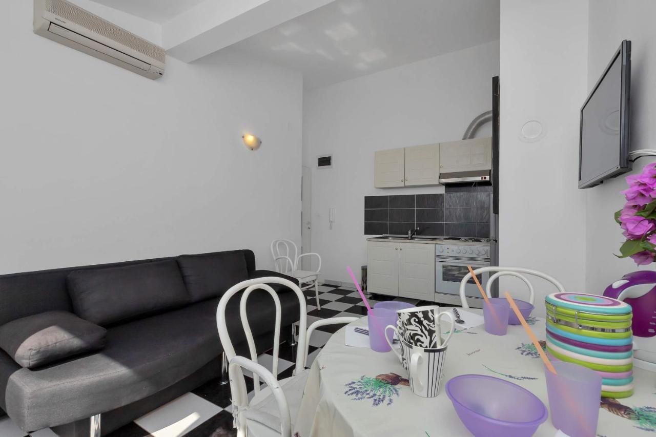 מאקרסקה Apartments Vele מראה חיצוני תמונה