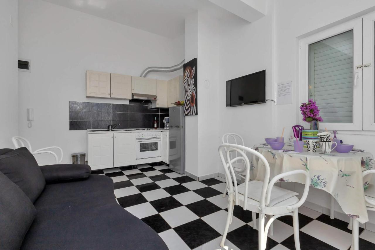 מאקרסקה Apartments Vele מראה חיצוני תמונה